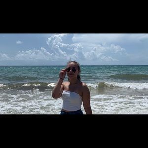 Meet your Posher, Vivian